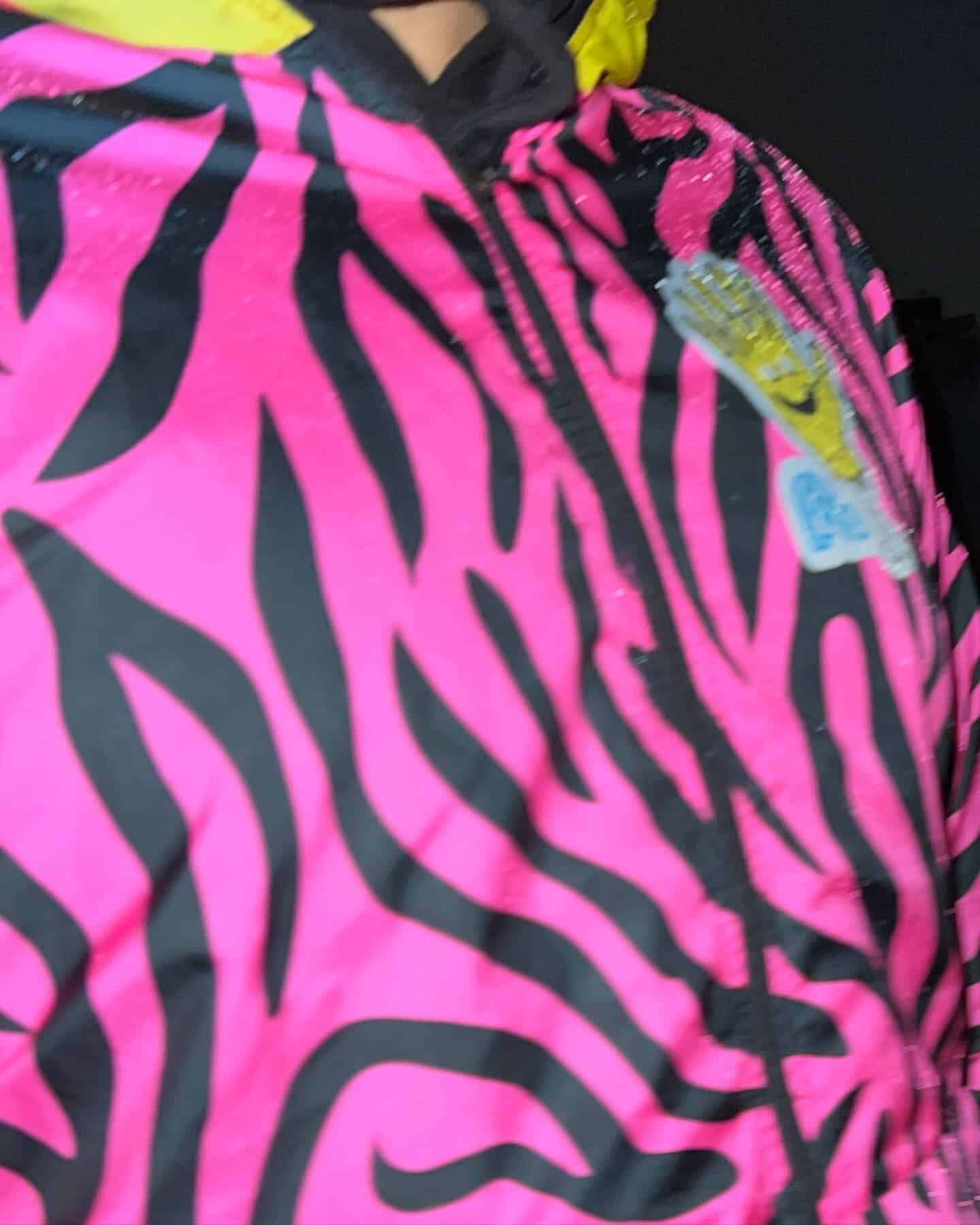 CORTA-VENTO ANIMAL PINK
